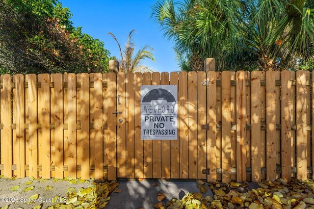 216 Glengarry Avenue, Melbourne Beach, FL 32951