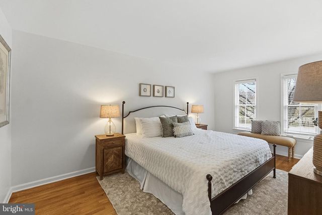 1009 N VAN DORN ST N, Alexandria, VA 22304