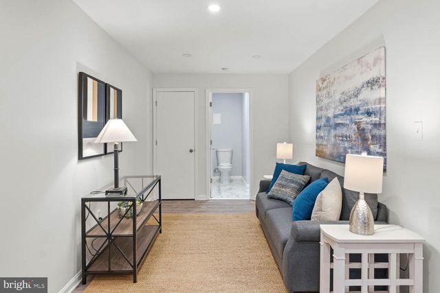 1009 N VAN DORN ST N, Alexandria, VA 22304