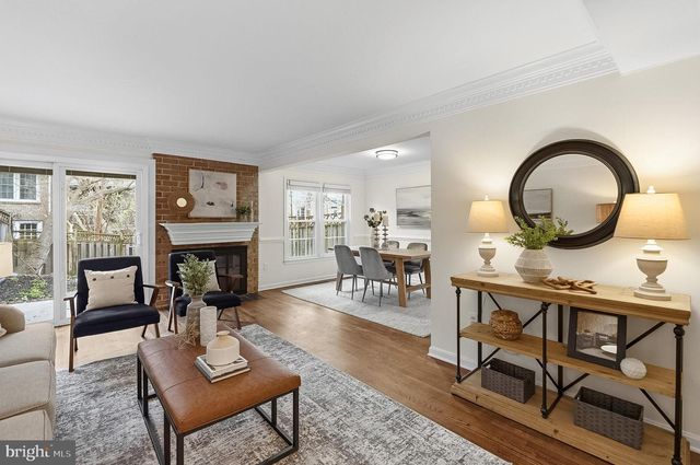 1009 N VAN DORN ST N, Alexandria, VA 22304