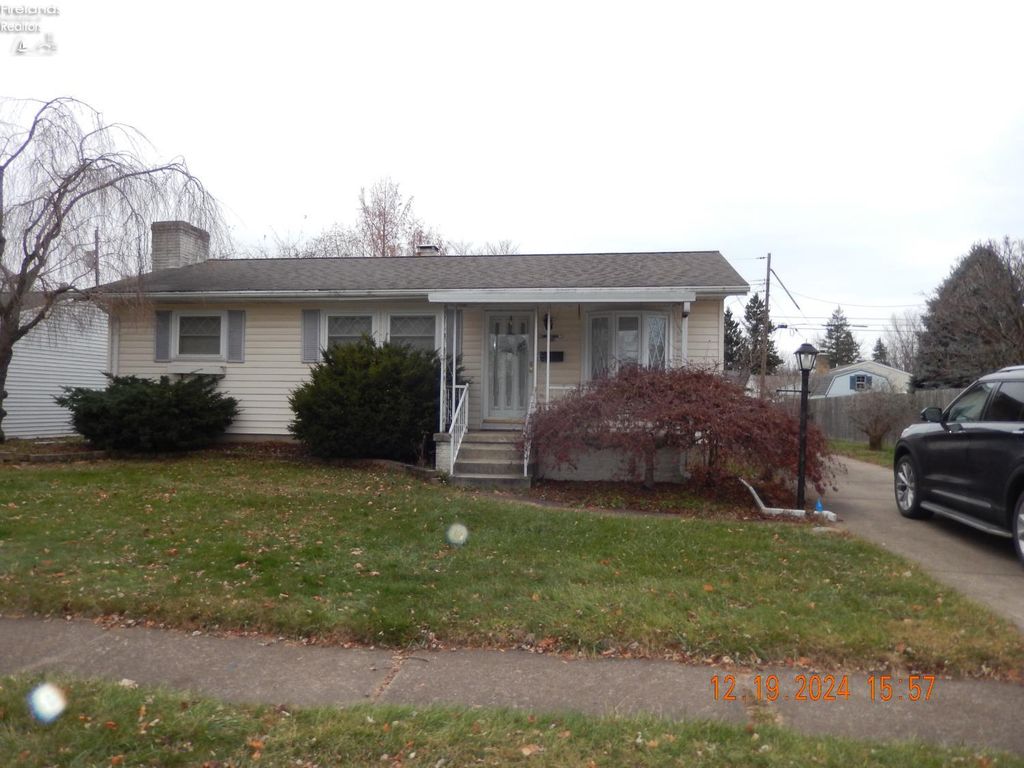 S 2033 Oldgate Street, Sandusky, OH 44870