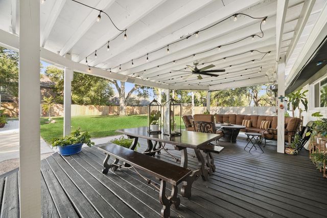 1441 Bingle Road, Spring Valley Village, TX 77055