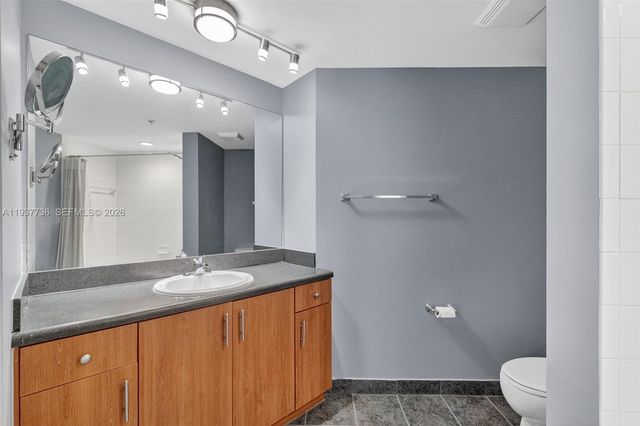 100 N Federal Hwy 643, Fort Lauderdale, FL 33301