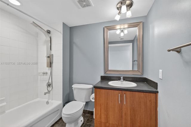 100 N Federal Hwy 643, Fort Lauderdale, FL 33301