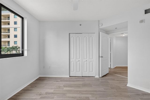 100 N Federal Hwy 643, Fort Lauderdale, FL 33301