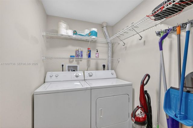 100 N Federal Hwy 643, Fort Lauderdale, FL 33301