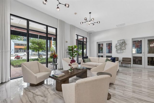 100 N Federal Hwy 643, Fort Lauderdale, FL 33301