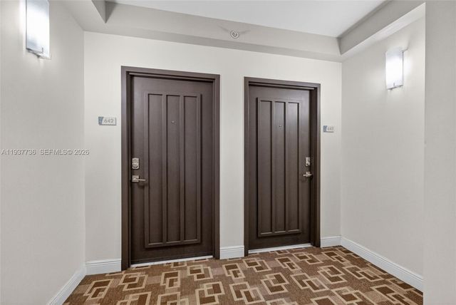 100 N Federal Hwy 643, Fort Lauderdale, FL 33301