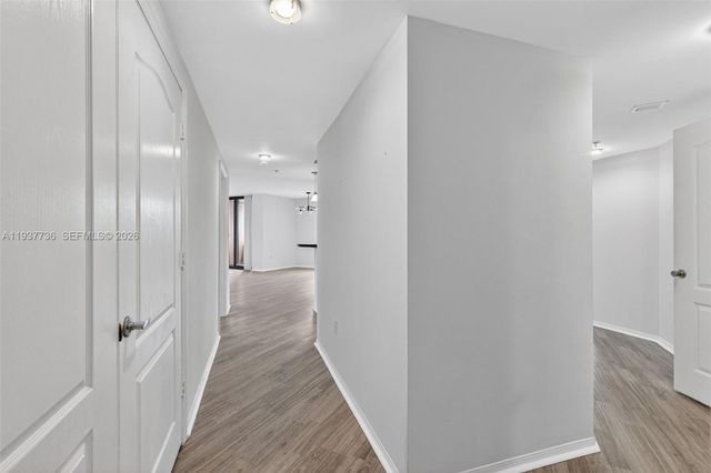 100 N Federal Hwy 643, Fort Lauderdale, FL 33301