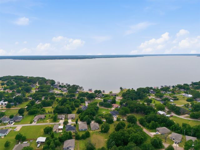 339 Outboard Drive, Gun Barrel City, TX 75156
