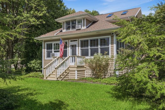9737 Union Pier Road, Chikaming Twp, MI 49129