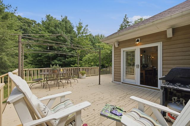 9737 Union Pier Road, Chikaming Twp, MI 49129