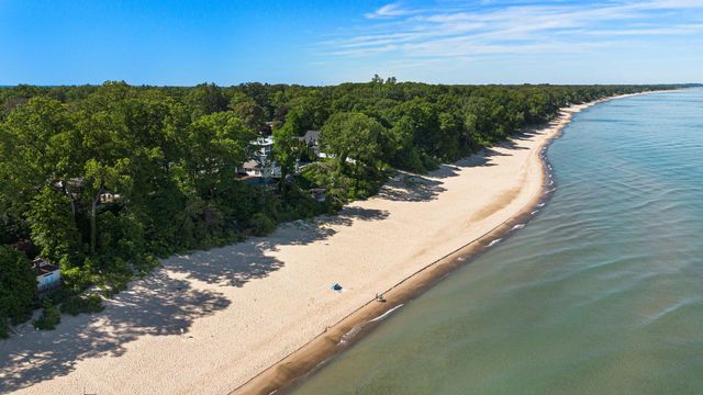 9737 Union Pier Road, Chikaming Twp, MI 49129