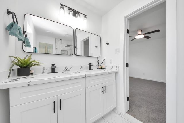 2701 Mustang Road, Alvin, TX 77511