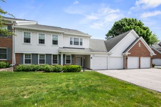 1309 Nutmeg Court A, Mount Prospect, IL 60056