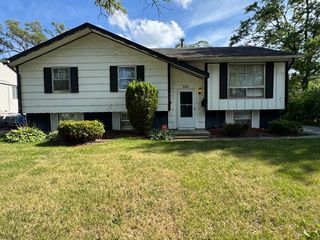 502 E Rose Court, Glenwood, IL 60425