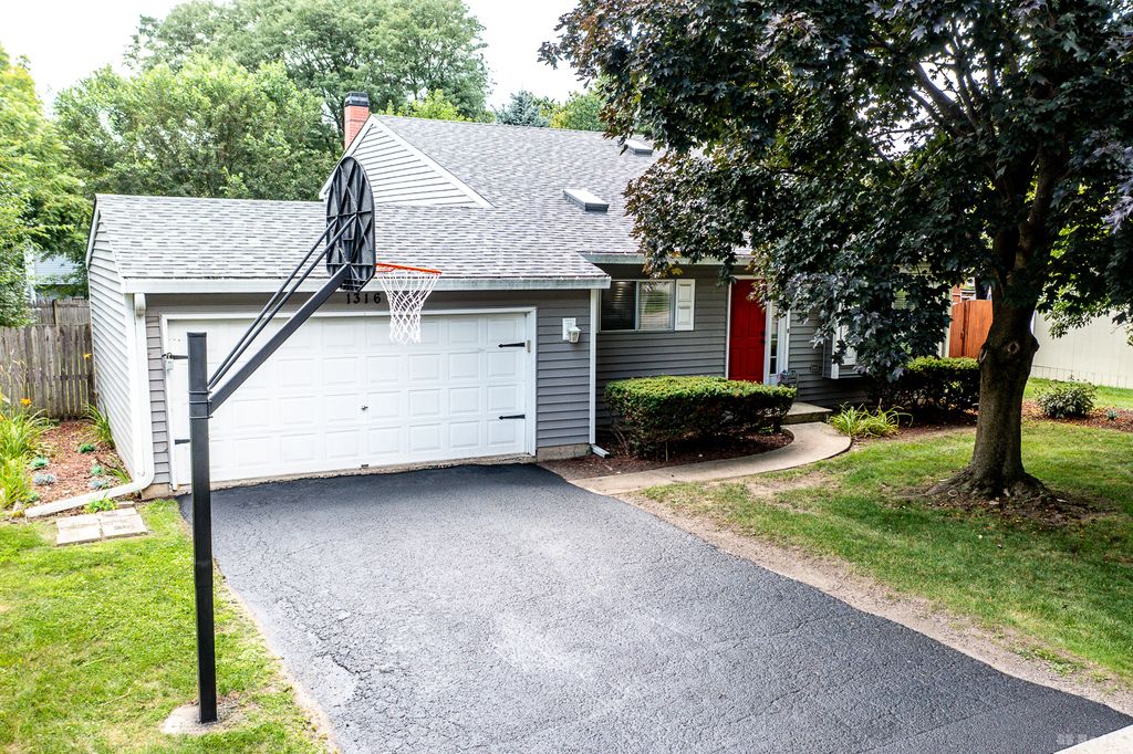 1316 FIRESIDE Court, Naperville, IL 60564