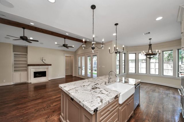 9614 Chatfield Street, Houston, TX 77025