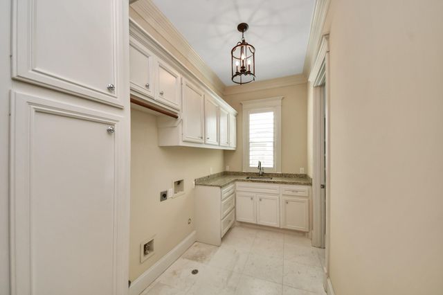 9614 Chatfield Street, Houston, TX 77025
