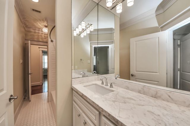 9614 Chatfield Street, Houston, TX 77025