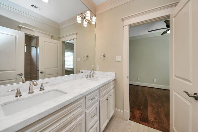 9614 Chatfield Street, Houston, TX 77025