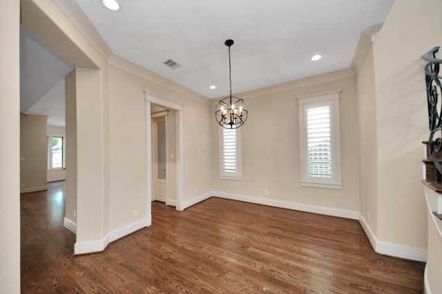 9614 Chatfield Street, Houston, TX 77025