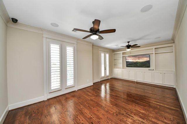 9614 Chatfield Street, Houston, TX 77025