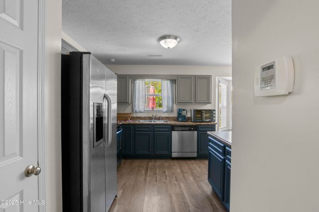 205 Belvedere Drive, Holly Ridge, NC 28445