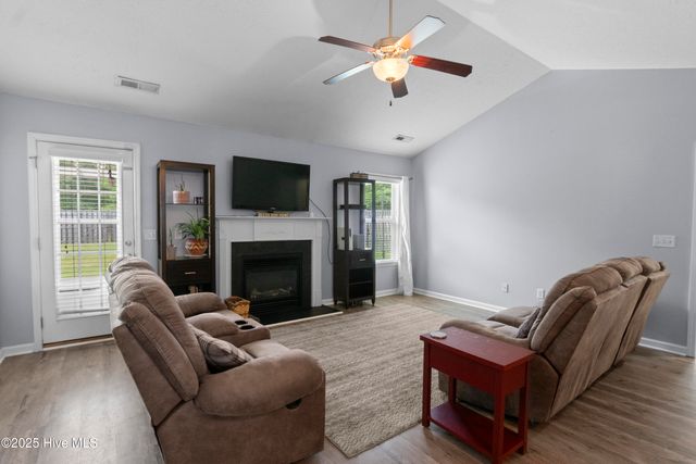 205 Belvedere Drive, Holly Ridge, NC 28445