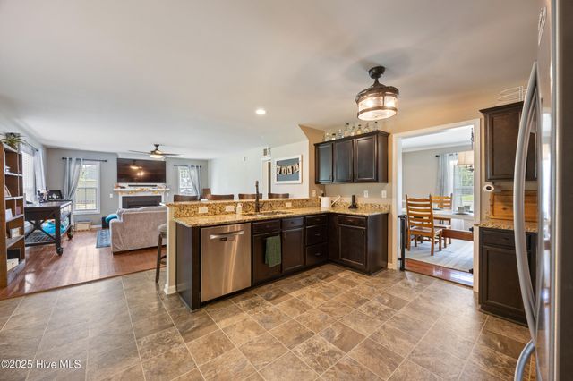 601 Prince William Drive, Elizabeth City, NC 27909