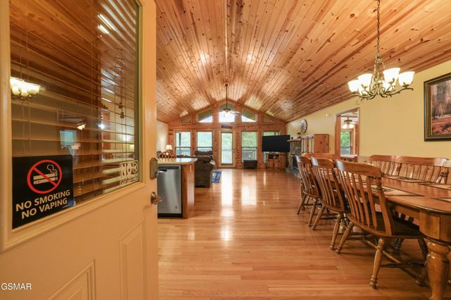 1029 Shadow Ridge Drive, Sevierville, TN 37862