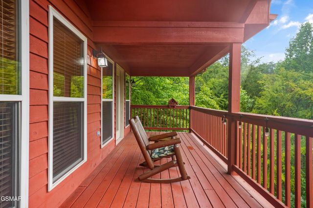 1029 Shadow Ridge Drive, Sevierville, TN 37862