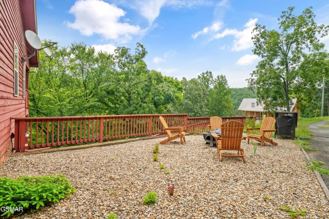 1029 Shadow Ridge Drive, Sevierville, TN 37862