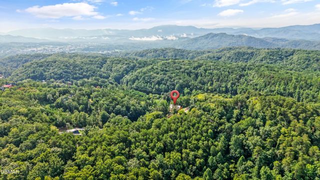1029 Shadow Ridge Drive, Sevierville, TN 37862