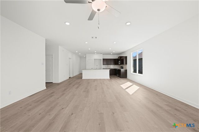 1916 Meridian Loop, Temple, TX 76504