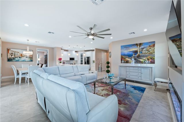 2836 Steamboat Drive, Bullhead City, AZ 86429