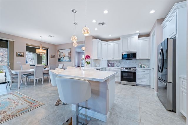 2836 Steamboat Drive, Bullhead City, AZ 86429