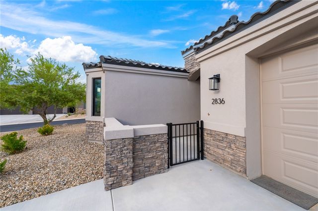 2836 Steamboat Drive, Bullhead City, AZ 86429