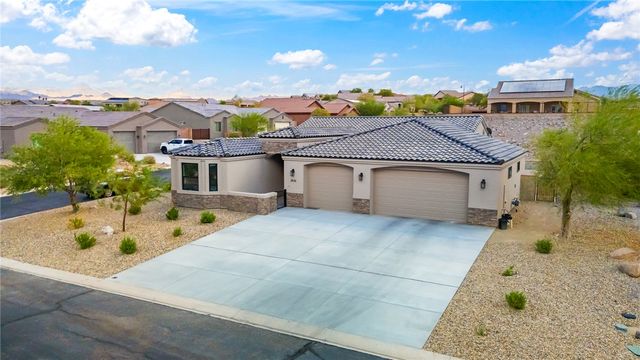 2836 Steamboat Drive, Bullhead City, AZ 86429