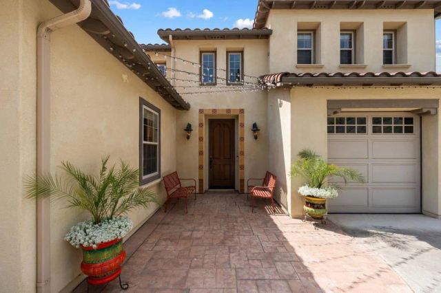 813 Genoa Way, San Marcos, CA 92078