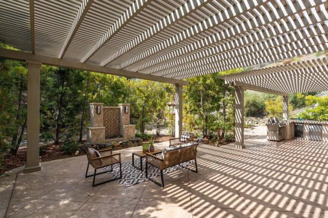 813 Genoa Way, San Marcos, CA 92078