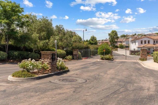 813 Genoa Way, San Marcos, CA 92078