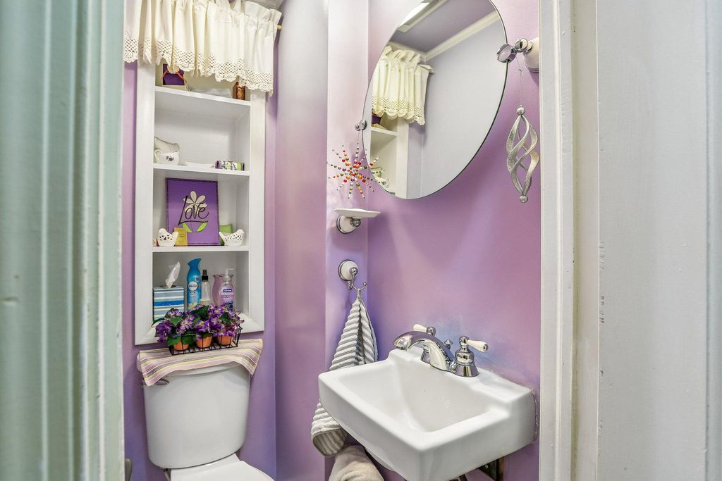 Image 12 of property listing at 221 PATUXENT RD, Laurel, MD 20707
