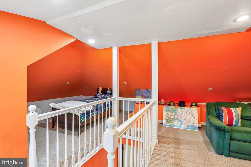Image 22 of property listing at 221 PATUXENT RD, Laurel, MD 20707