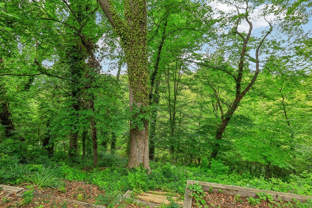 Image 29 of property listing at 221 PATUXENT RD, Laurel, MD 20707
