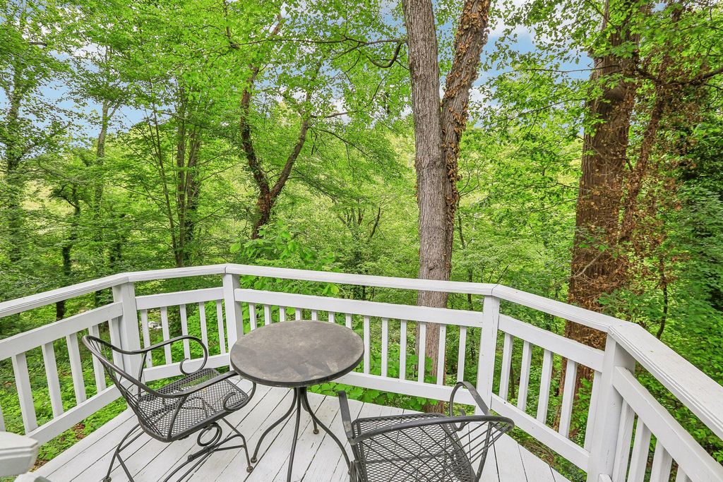 Image 30 of property listing at 221 PATUXENT RD, Laurel, MD 20707