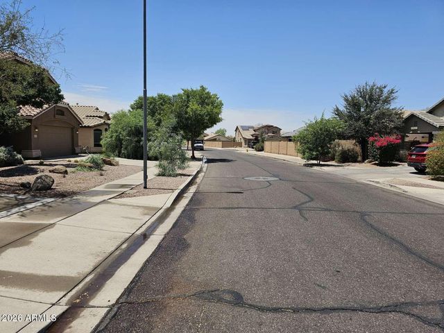 4541 W FAWN Drive, Laveen, AZ 85339