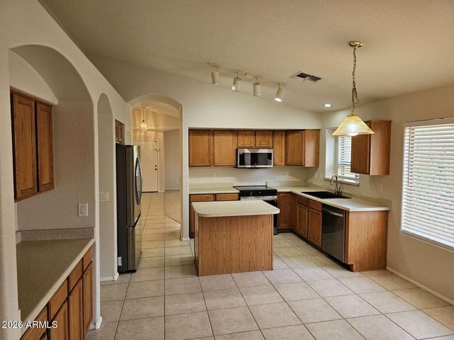 4541 W FAWN Drive, Laveen, AZ 85339