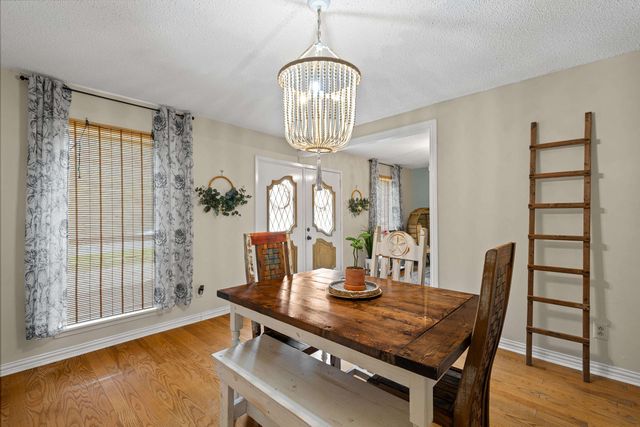 461 Country Pl., Longview, TX 75605