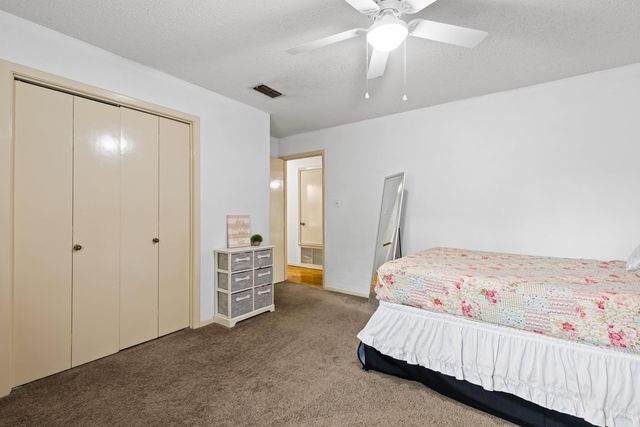 461 Country Pl., Longview, TX 75605